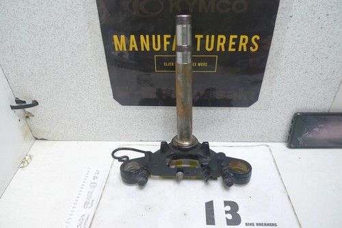 Honda cbr125r bottom yoke - honda,