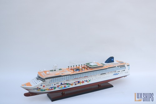 Luxships norwegian star 100 - 100, cm