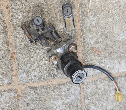 Lock set ignition barrell - lock, key