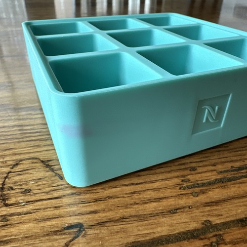 Nespresso barista square - barista, ice