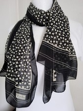 Viyella. Black & Cream with