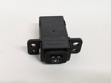 NISSAN JUKE USB CHARGER PORT