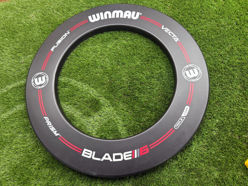 Used winmau blade dartboard - used,