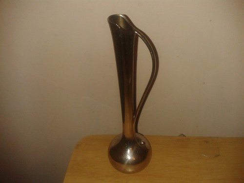 Vintage small single bud