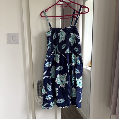 Pour moi beach - pour,