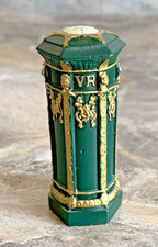 ZC398:  ROYAL MAIL SCIENCE & ART PILLAR BOX PEWTER MODEL 1:19