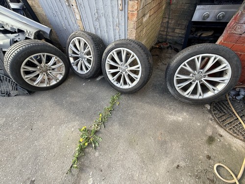 Audi 255 19 - 255/45/19, alloy