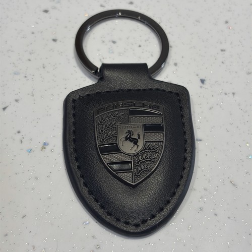 Black leather crest - black,