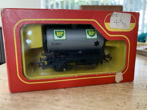 Hornby r12 fuels tanker - fuels,