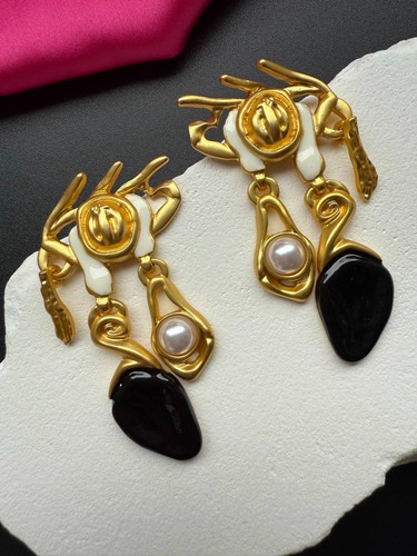 Schiaparelli gold plated brass - schiaparelli,
