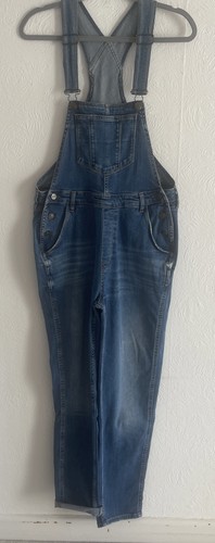 Fat face worn look - face, mid