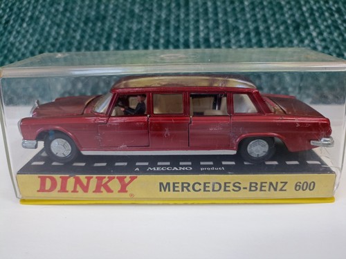 Dinky toys 128 mercedes benz - dinky,