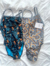 Dolfin Uglies Embrace and Hot