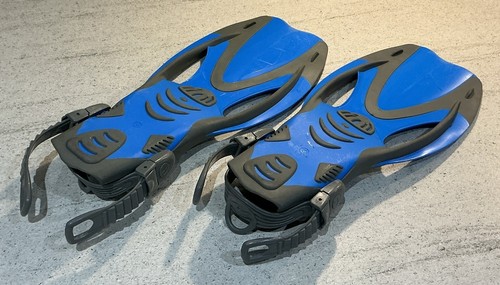 Divers snorkeling swim - u.s.,