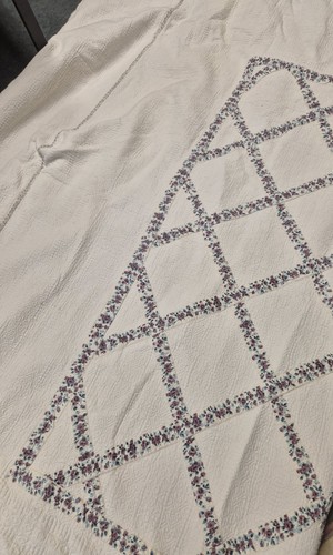King size quilted bedspread - quilted,