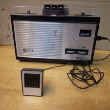 VINTAGE PHILIPS PORTABLE REEL TO REEL TAPE RECORDER. UNTESTED.