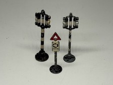 2 x Vintage Lead/Diecast Traffic Lights + Circus (Roundabout) Road Sign
