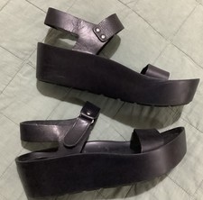 Topshop Black Flatform Sandal