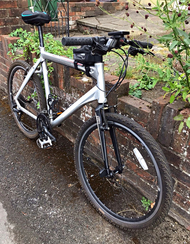 Scott hybrid bike - scott,