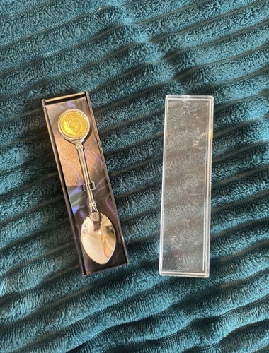 Commemorative spoon queen - commemorative,