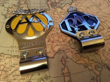 CLASSIC AA CAR BADGE BAR FITTING AND RAC BADGE 1945 - 1967 COLLECTABLE 1 INCH