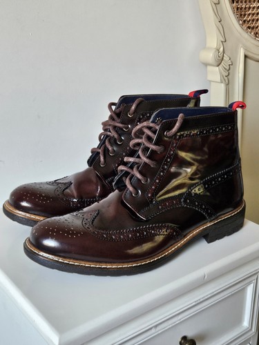 Burgundy glossy patent leather - burgundy,