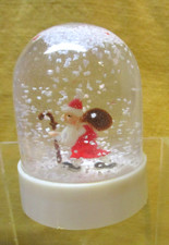 #10  Vintage Plastic Snow