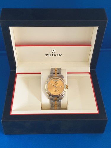 Tudor glamour day - glamour,