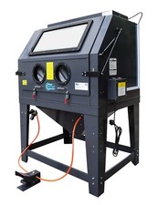 SwitZer Sandblaster Blasting