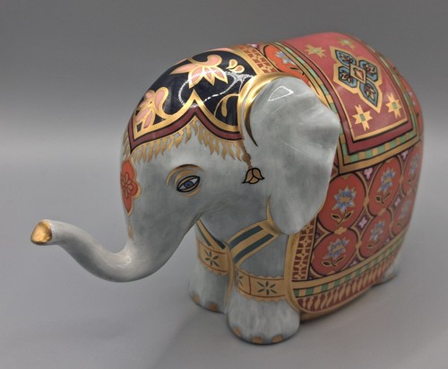 Royal crown derby paperweight - derby,