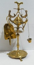ORNATE ANTIQUE BRASS LUCERNE OIL LAMP 4 BURNER w/TOOLS & REFLECTOR 14" high