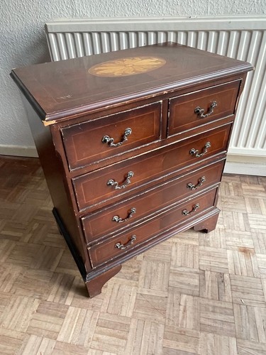 Georgian style bedside chest - georgian, /