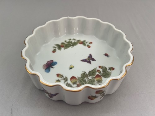 Oven table cookware - table,