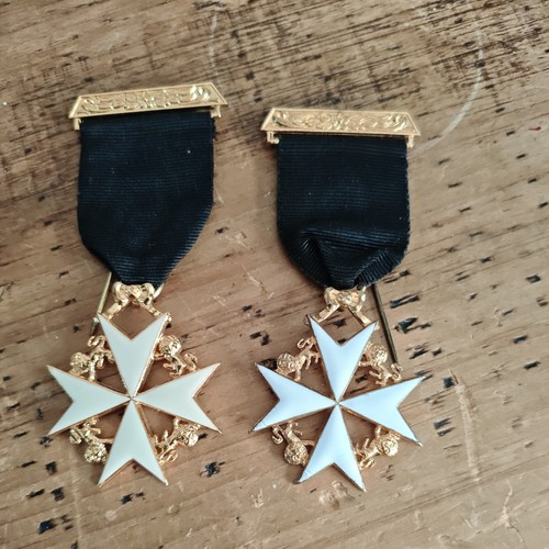 Pair masonic knight malta - pair,