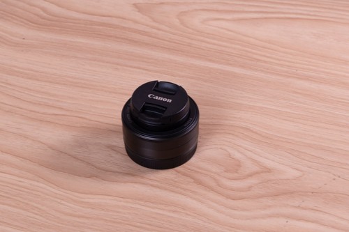 Canon 22mm 2 stm - 22mm, f/2