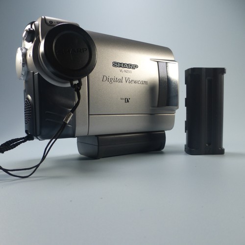 Sharp nz50 handheld minidv - sharp,