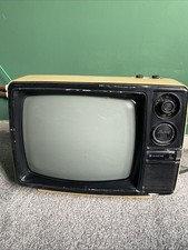 Sanyo Portable Deluxe CRT TV