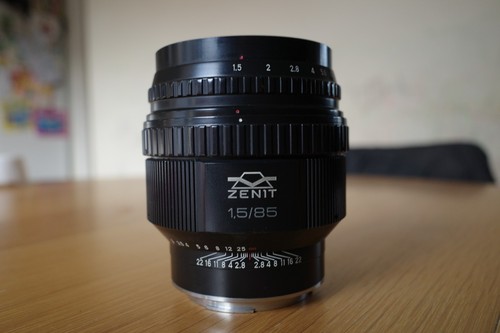 Zenit 85mm helios - f1.5, ef