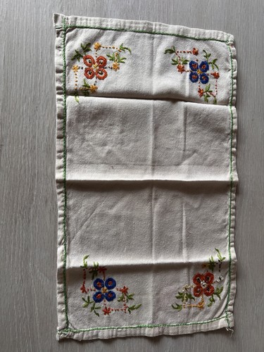 1950s embroidered handmade - 1950s,