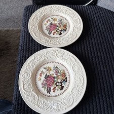 Wedgewood Bone China 2 Side