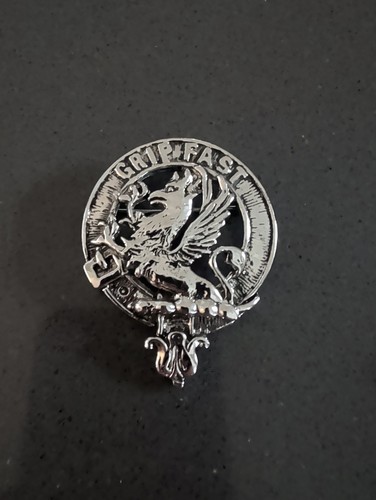 Leslie clan crest pewter - leslie,