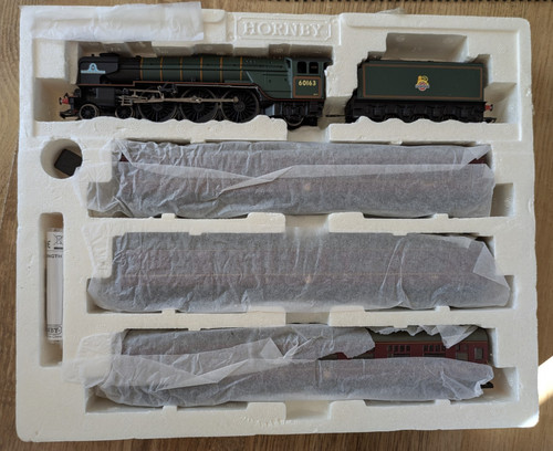 Hornby r3059 tornado express - hornby,