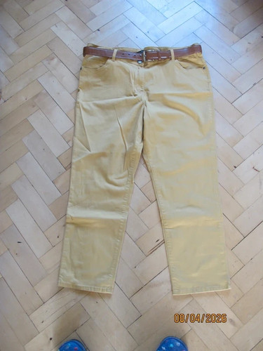 New without tags mustard - -,