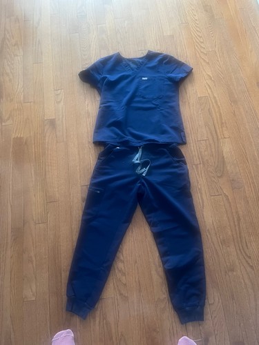 Figs scrubs top and bottom - scrubs,