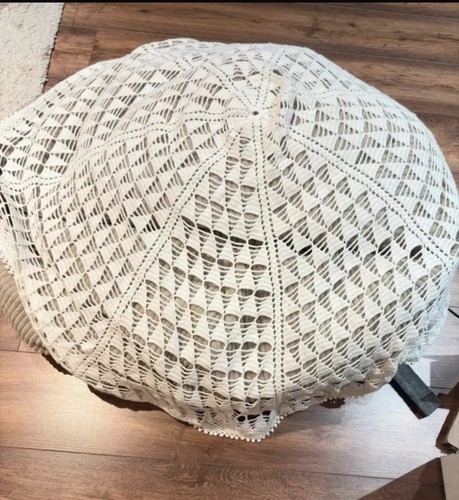 Hand crotched table