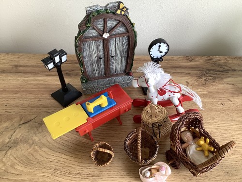 Dolls house bundle - dolls, of
