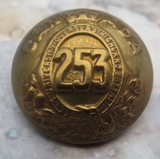 QVC 253rd (Queen's University Highlanders)  Canadian Army/Military Button