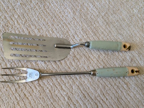 Two vintage prestige skyline - vintage,