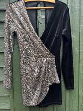 Short jump suit. Black velvet and gold sequin. Medium size.