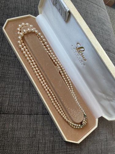 Vintage row pearls by - 2, of